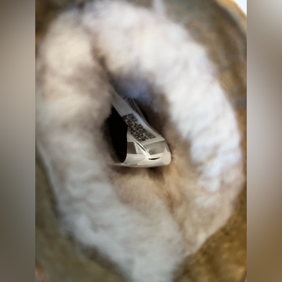 UGG Classic Toddler Size 6 Chestnut Suede Sheepskin Boots - Picture 6 of 10